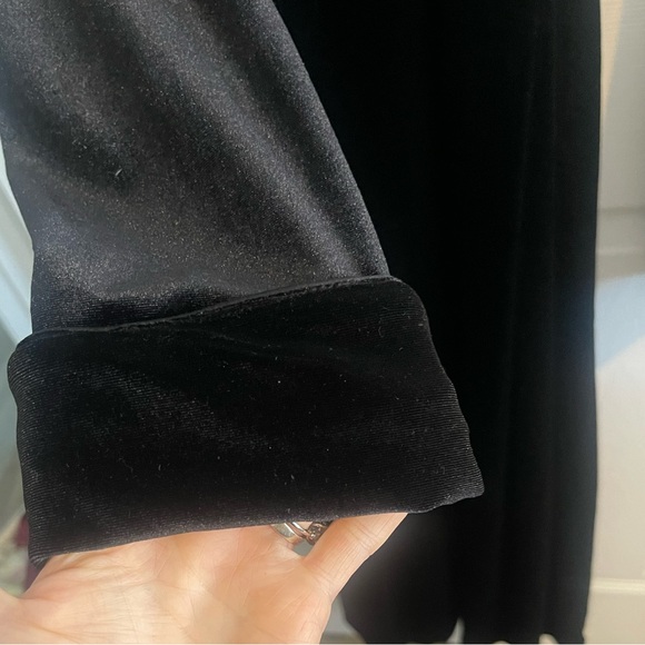 Ralph Lauren women’s black velvet robe Medium - Picture 4 of 4